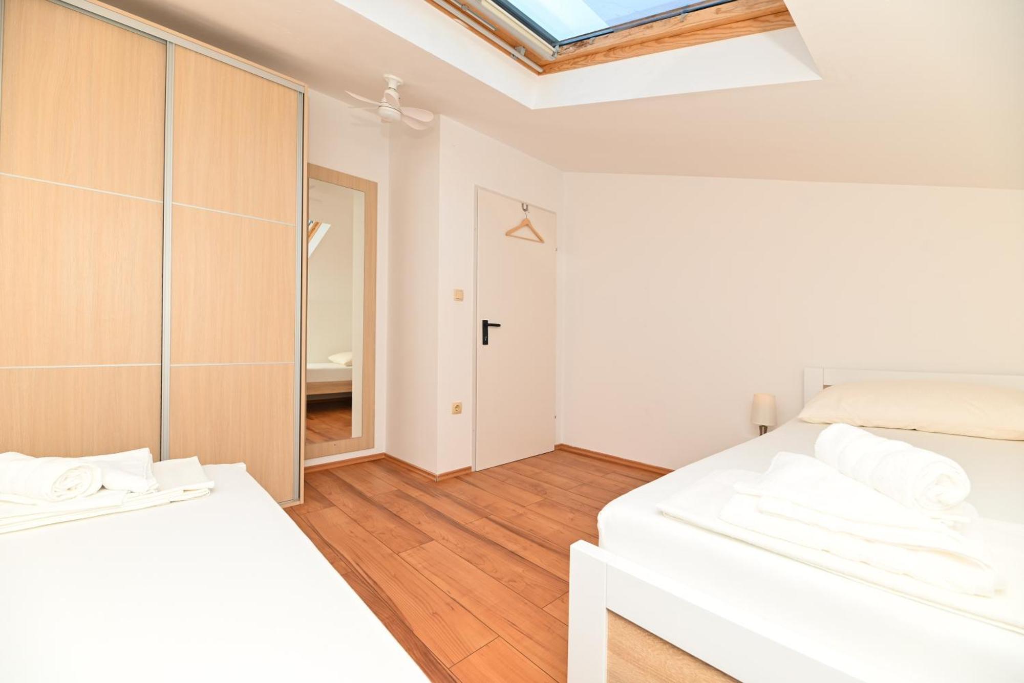 Apartments Bluesky Trogir Buitenkant foto