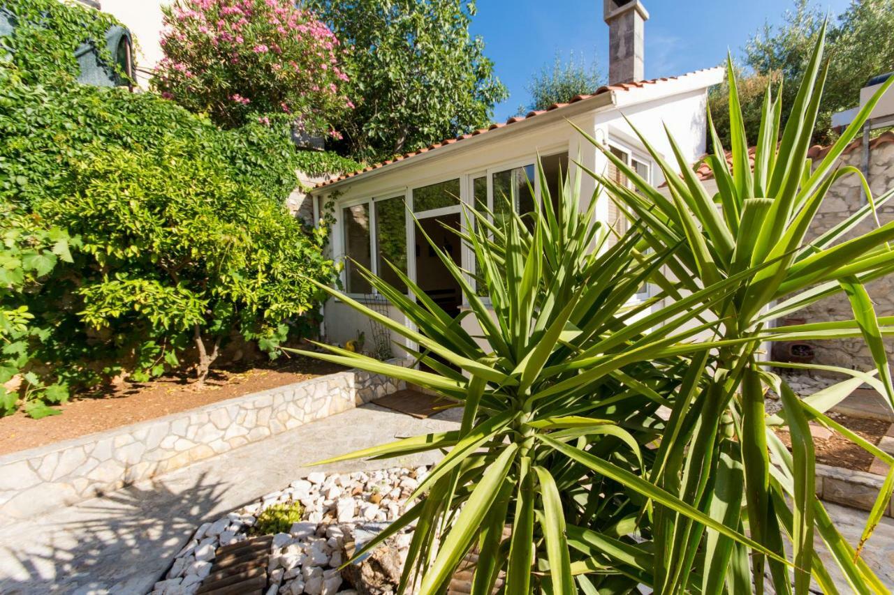 Apartments Bluesky Trogir Buitenkant foto