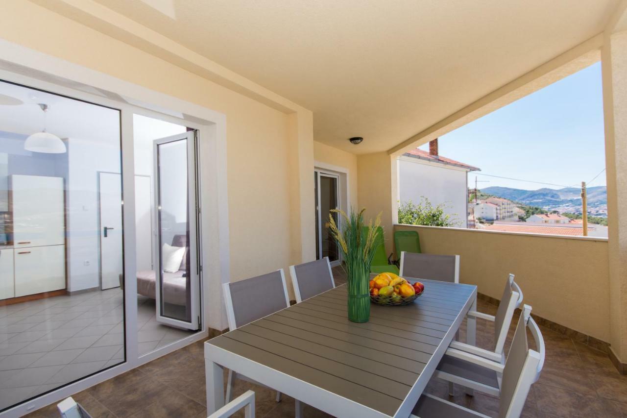 Apartments Bluesky Trogir Buitenkant foto