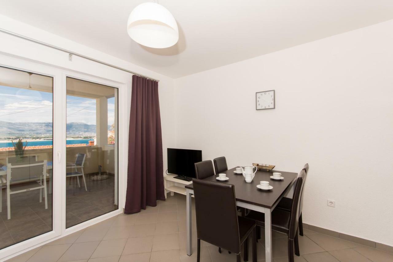 Apartments Bluesky Trogir Buitenkant foto